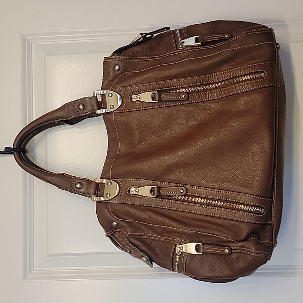 Soft buttery leather handbag by b. Makowski